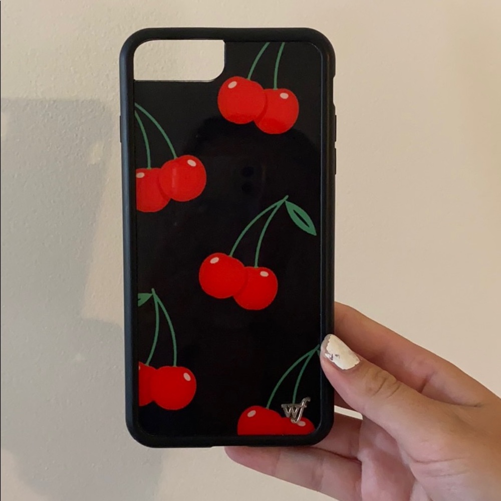 Wildflower 8+ iPhone Case